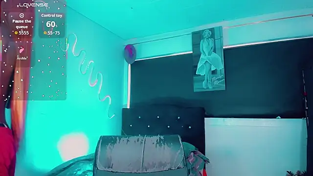 Kendall hornyy online show from March 2026 07:21:02 PM