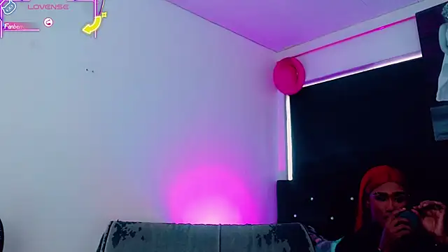 Kendall hornyy online show from May 2026 07:31:01 PM
