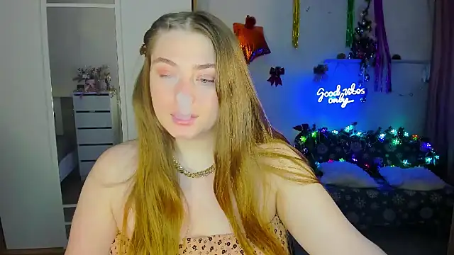 Demure Smile online show from December 2024 03:52:02 AM