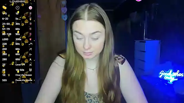 Demure Smile online show from March 2025 07:42:02 AM