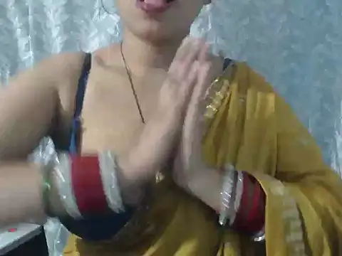 Snapshot of cute-priy chatting on January 2025 11:32:02 AM cute-priy online show from January 2025 11:32:02 AM