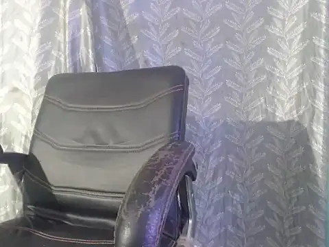 Snapshot of cute-priy chatting on October 2025 03:04:02 AM cute-priy online show from October 2025 03:04:02 AM