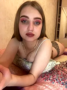 Snapshot of MollyDolle chatting on September 2025 08:00:02 PM MollyDolle online show from September 2025 08:00:02 PM