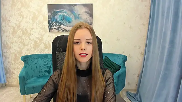 Snapshot of MileyWings chatting on February 2025 11:38:02 AM MileyWings online show from February 2025 11:38:02 AM