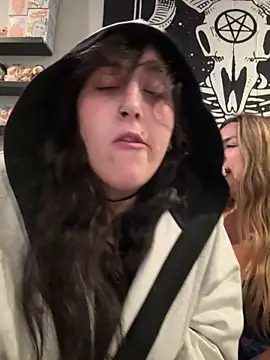 ThicBunz online show from September 2025 03:30:01 AM