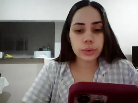 Snapshot of Julinha18 chatting on December 2024 02:01:02 AM Julinha18 online show from December 2024 02:01:02 AM