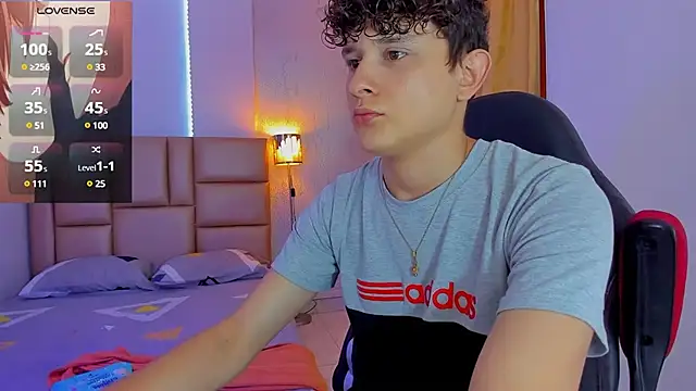 Nathan Bluee online show from February 2025 01:48:02 PM