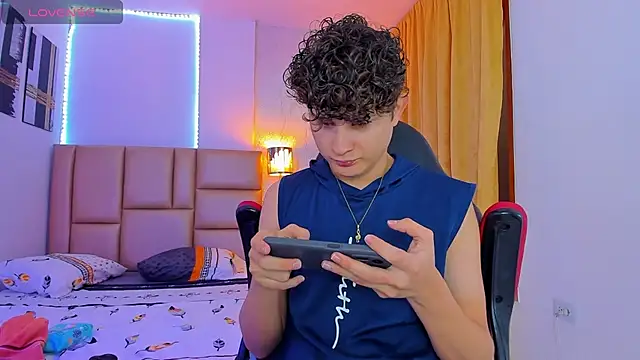 Nathan Bluee online show from February 2025 12:58:02 PM