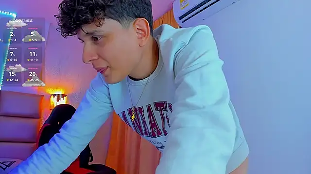 Nathan Bluee online show from February 2025 04:15:01 PM