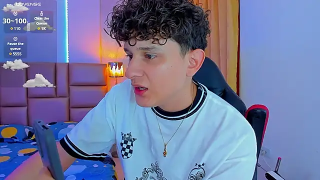 Nathan Bluee online show from March 2025 01:12:01 PM