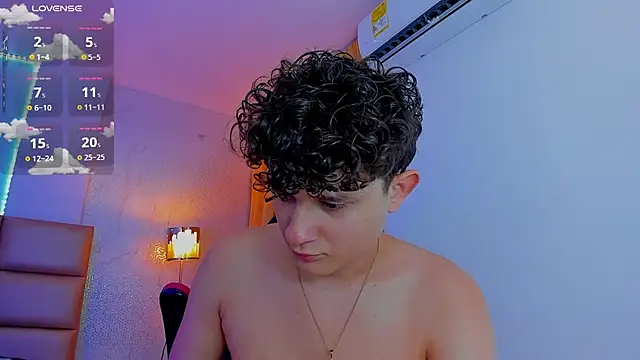 Nathan Bluee online show from March 2025 04:23:02 PM