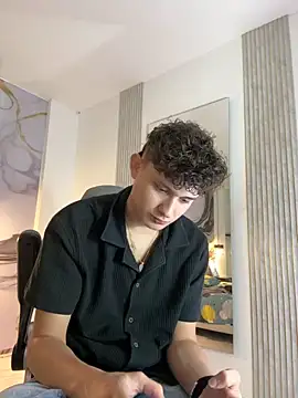 Nathan Bluee online show from September 2025 11:43:02 AM