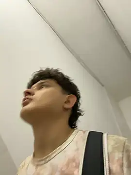 Nathan Bluee online show from September 2025 12:04:02 PM