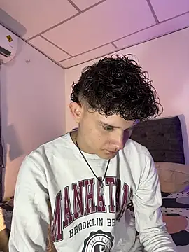 Nathan Bluee online show from November 2025 03:06:02 PM