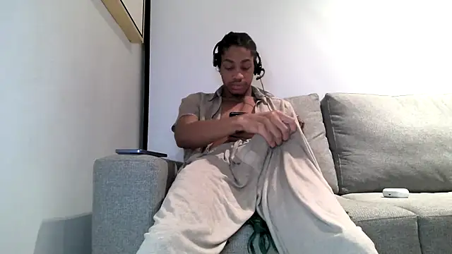 Skinnyblackman online show from March 2026 05:01:02 AM