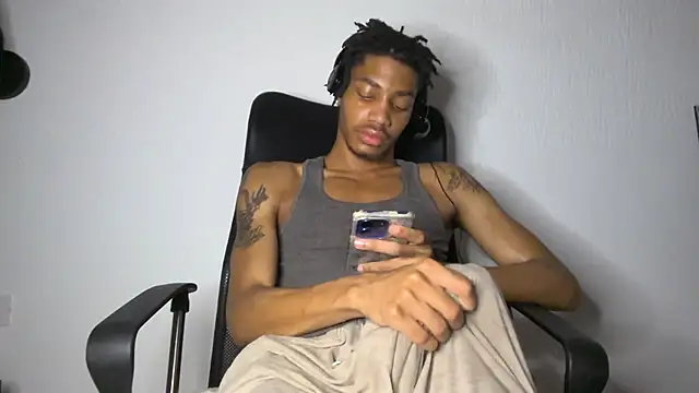 Skinnyblackman online show from June 2026 02:49:01 AM