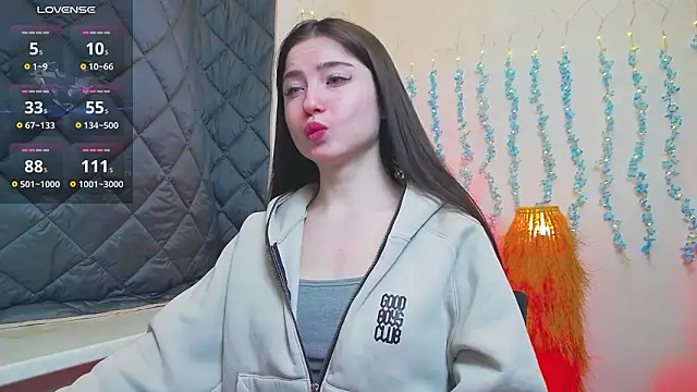 Snapshot of Luxuryalma chatting on March 2026 06:28:01 AM Luxuryalma online show from March 2026 06:28:01 AM