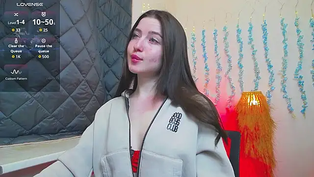 Snapshot of Luxuryalma chatting on March 2026 06:52:01 AM Luxuryalma online show from March 2026 06:52:01 AM