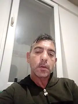 Egemen2245 online show from November 2025 07:47:01 PM