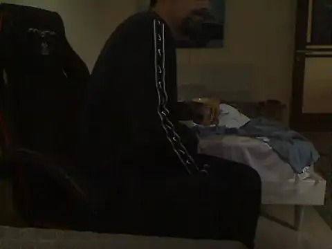 Snapshot of amydamarw chatting on December 2025 06:55:02 AM amydamarw online show from December 2025 06:55:02 AM