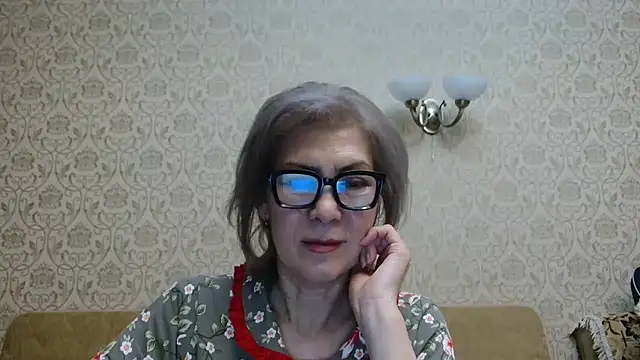 Elegant00Lady online show from December 2025 03:08:01 PM