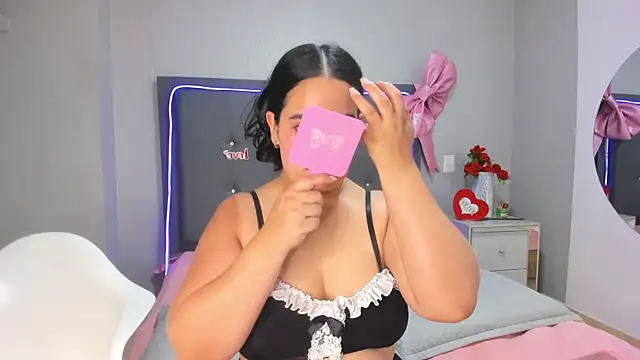 emma lye online show from April 2026 08:50:01 PM