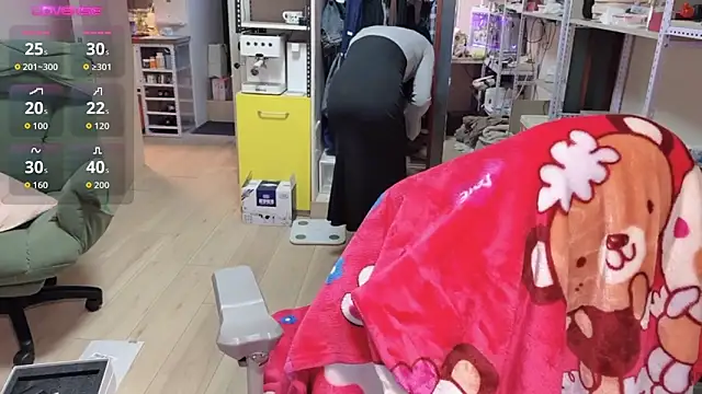 Snapshot of majlee2024 chatting on February 2026 11:11:02 AM majlee2024 online show from February 2026 11:11:02 AM