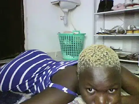 Snapshot of sexyqueen02 chatting on March 2025 07:04:02 AM sexyqueen02 online show from March 2025 07:04:02 AM