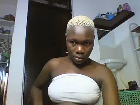 Snapshot of sexyqueen02 chatting on March 2025 02:36:02 AM sexyqueen02 online show from March 2025 02:36:02 AM