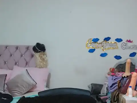 Snapshot of lanaqueen699 chatting on February 2025 03:27:02 PM lanaqueen699 online show from February 2025 03:27:02 PM