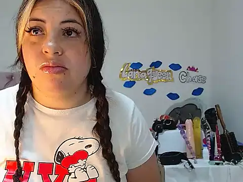 Snapshot of lanaqueen699 chatting on February 2025 06:24:01 PM lanaqueen699 online show from February 2025 06:24:01 PM