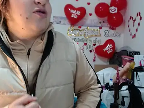 Snapshot of lanaqueen699 chatting on February 2025 12:27:01 PM lanaqueen699 online show from February 2025 12:27:01 PM