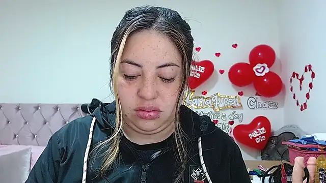 Snapshot of lanaqueen699 chatting on February 2025 12:16:01 PM lanaqueen699 online show from February 2025 12:16:01 PM