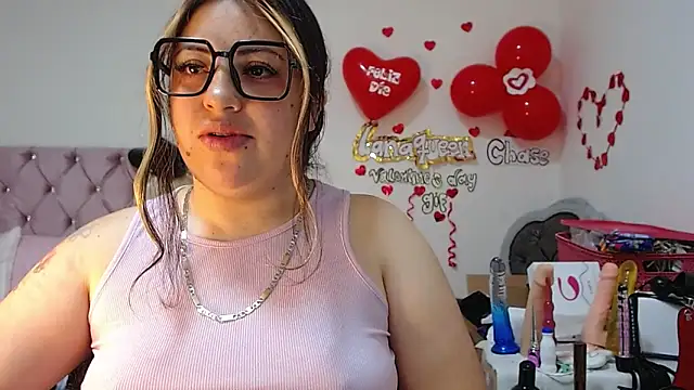 Snapshot of lanaqueen699 chatting on February 2025 06:32:02 PM lanaqueen699 online show from February 2025 06:32:02 PM