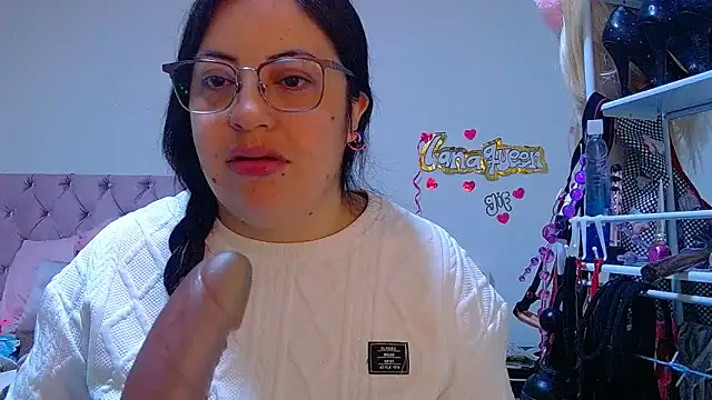 lanaqueen699 online show from May 2026 12:13:02 PM