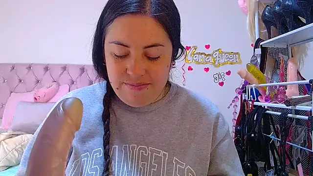 lanaqueen699 online show from May 2026 12:23:02 PM