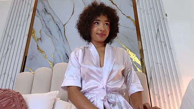 Snapshot of OSHUN_ chatting on February 2025 03:09:01 PM OSHUN online show from February 2025 03:09:01 PM