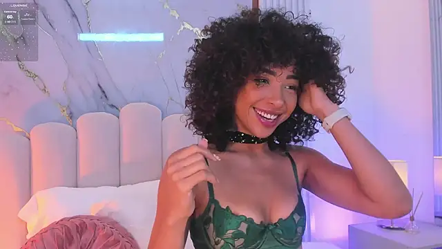 Snapshot of OSHUN_ chatting on September 2025 12:17:02 PM OSHUN online show from September 2025 12:17:02 PM