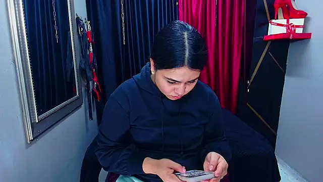 AmorMia online show from February 2025 06:41:01 PM