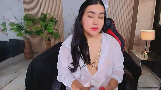 AmorMia online show from November 2025 07:46:02 PM