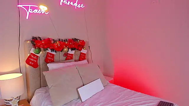 Snapshot of _angela_x chatting on December 2024 06:05:02 PM angela x online show from December 2024 06:05:02 PM