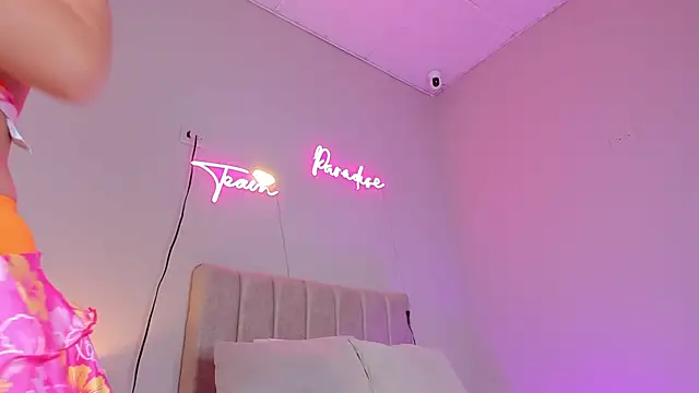 Snapshot of _angela_x chatting on January 2025 05:43:02 PM angela x online show from January 2025 05:43:02 PM