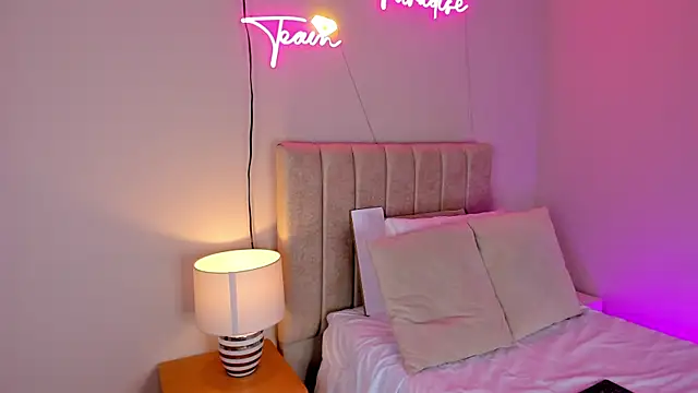 Snapshot of _angela_x chatting on January 2025 05:51:01 PM angela x online show from January 2025 05:51:01 PM