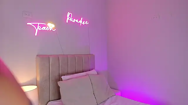 Snapshot of _angela_x chatting on February 2025 05:55:02 PM angela x online show from February 2025 05:55:02 PM