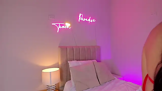 Snapshot of _angela_x chatting on February 2025 05:53:02 PM angela x online show from February 2025 05:53:02 PM