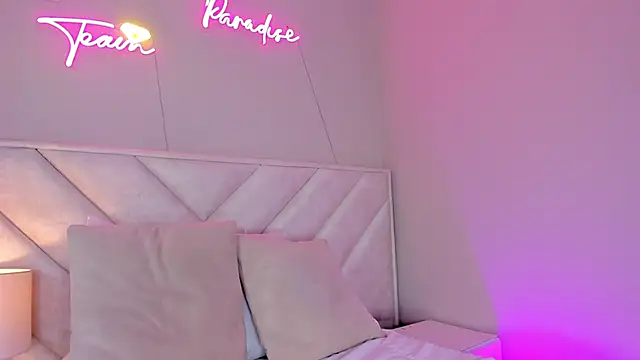 Snapshot of _angela_x chatting on February 2025 05:54:02 PM angela x online show from February 2025 05:54:02 PM