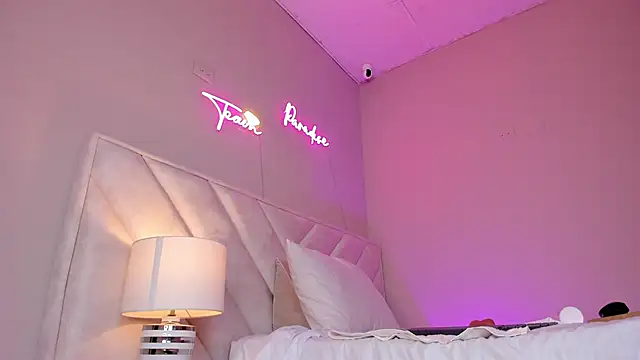 Snapshot of _angela_x chatting on March 2025 04:21:02 PM angela x online show from March 2025 04:21:02 PM