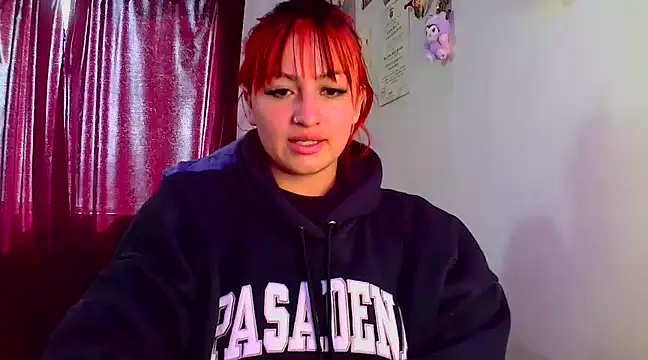 lucycherry   online show from January 2025 07:13:02 PM