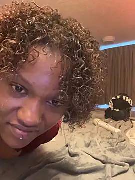 Snapshot of PrettyGal_Tingz chatting on January 2025 11:05:02 PM PrettyGal Tingz online show from January 2025 11:05:02 PM