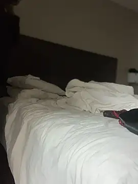 Snapshot of PrettyGal_Tingz chatting on February 2025 01:43:01 PM PrettyGal Tingz online show from February 2025 01:43:01 PM